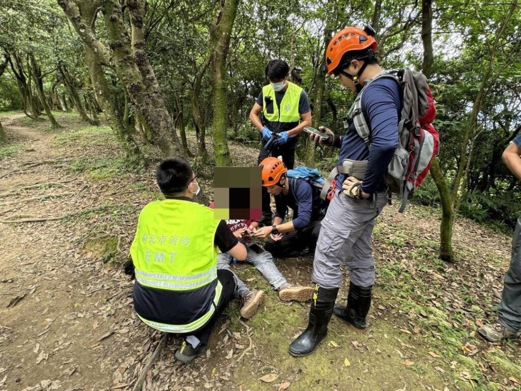 汐止48歲女山友跌倒「撞破頭濺血」　消防趕赴救援