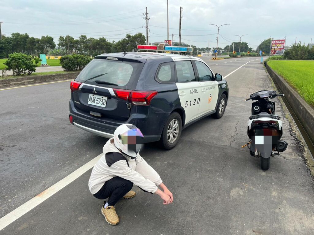 2024 05 26 493057 | 男女爛醉人行道上親熱過頭！　網友：丟台灣人的臉 大園分局, 桃園市, 觀音區, 飆車族 記者爆料網