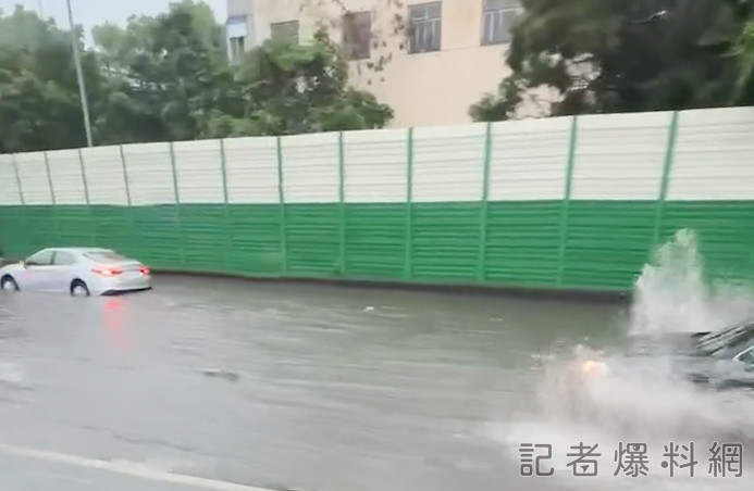 雨神同行  豪大雨狂轟西半部  國道積水半個輪胎