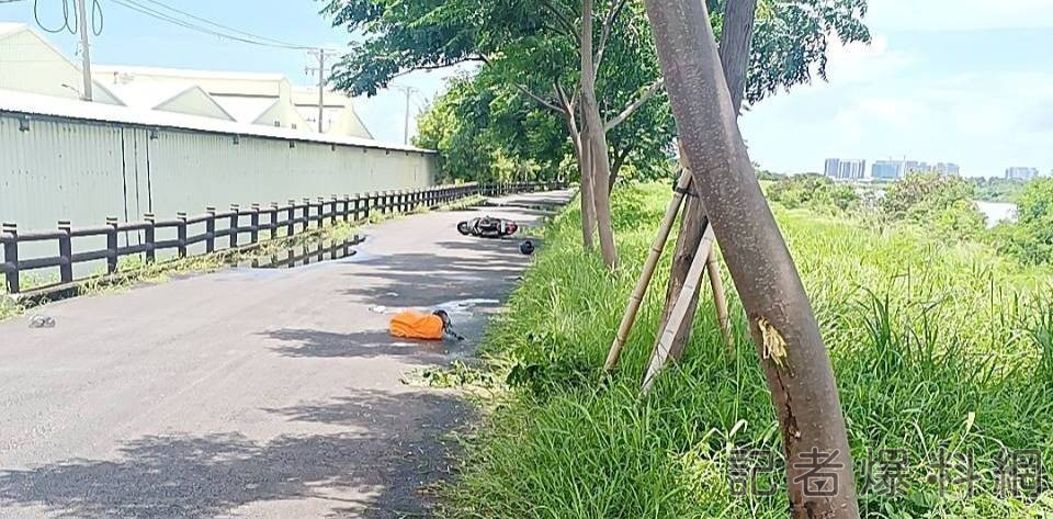 ▲二仁溪旁防堤道路驚傳死亡車禍。（圖／民眾提供）