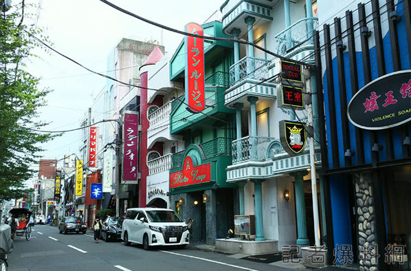 觀光客湧日本買春！吉原高級泡泡浴成熱門點　店家掛中文看板攬客　