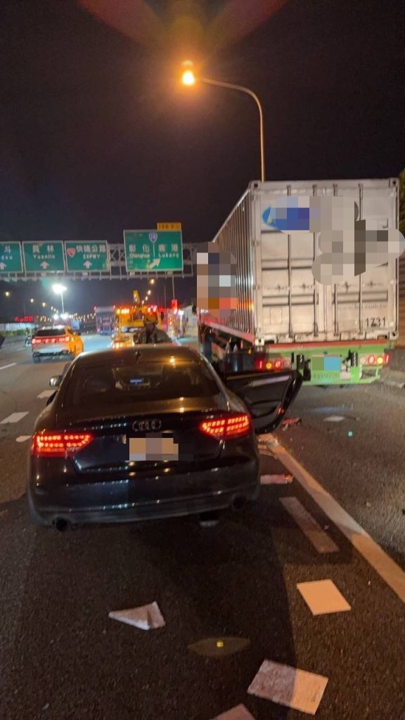 國道1號5車酒駕釀連環車禍！　酒駕男下車行走遭後照鏡擦撞