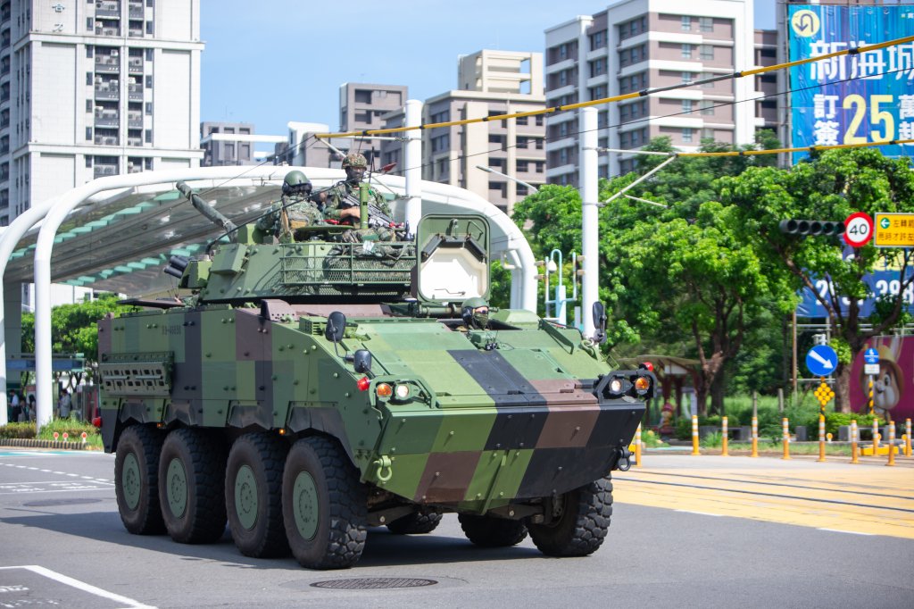 模擬敵軍登陸！-　第三作戰區「縱深防禦逐次抵抗」演習新北街頭登場