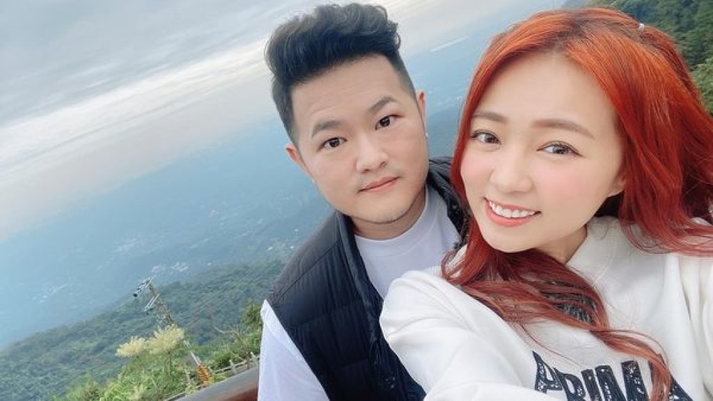 丫頭再爆婚變！夫妻同框拍片「曬身分證配偶欄」闢謠