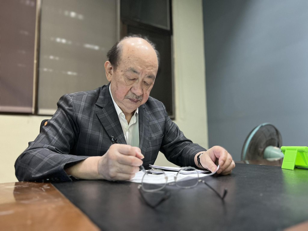大罷免一票倒！柯建銘認了「我們輸了」　臉書發文：捍衛民主的決心不會變