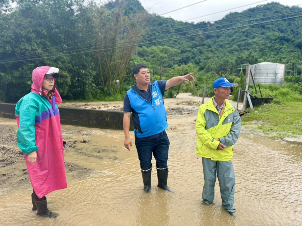 竹山暴雨釀災！集集外環道中斷　游顥立委率隊勘災盼中央地方加速搶修