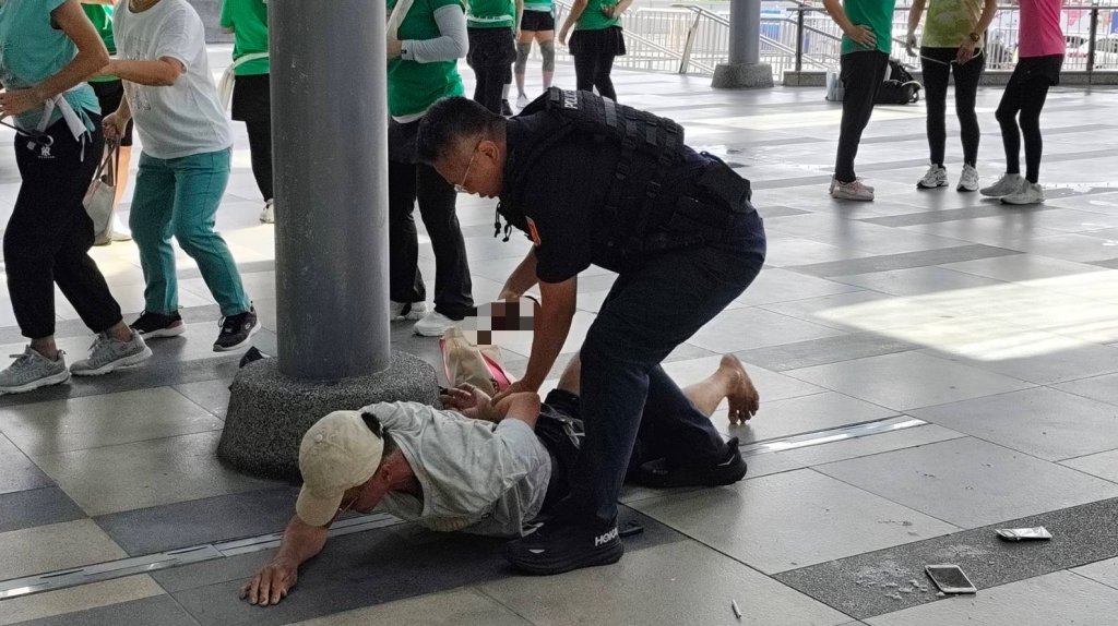 基隆車站醉漢潑粥及啤酒喧鬧！　鐵路警察立即壓制逮捕