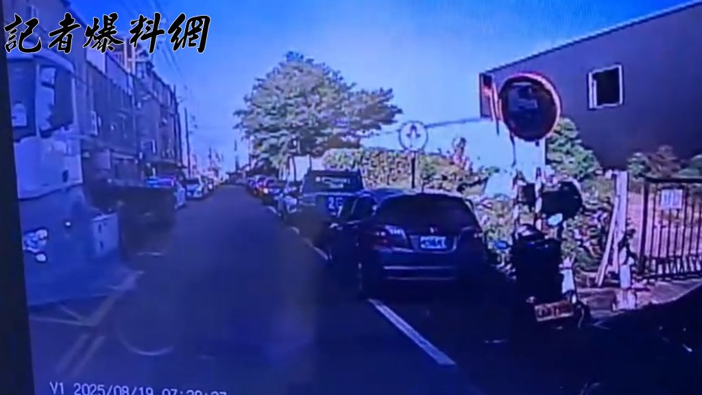 快訊／桃園大園嚴重車禍　7旬婦人受困拖板車底身亡