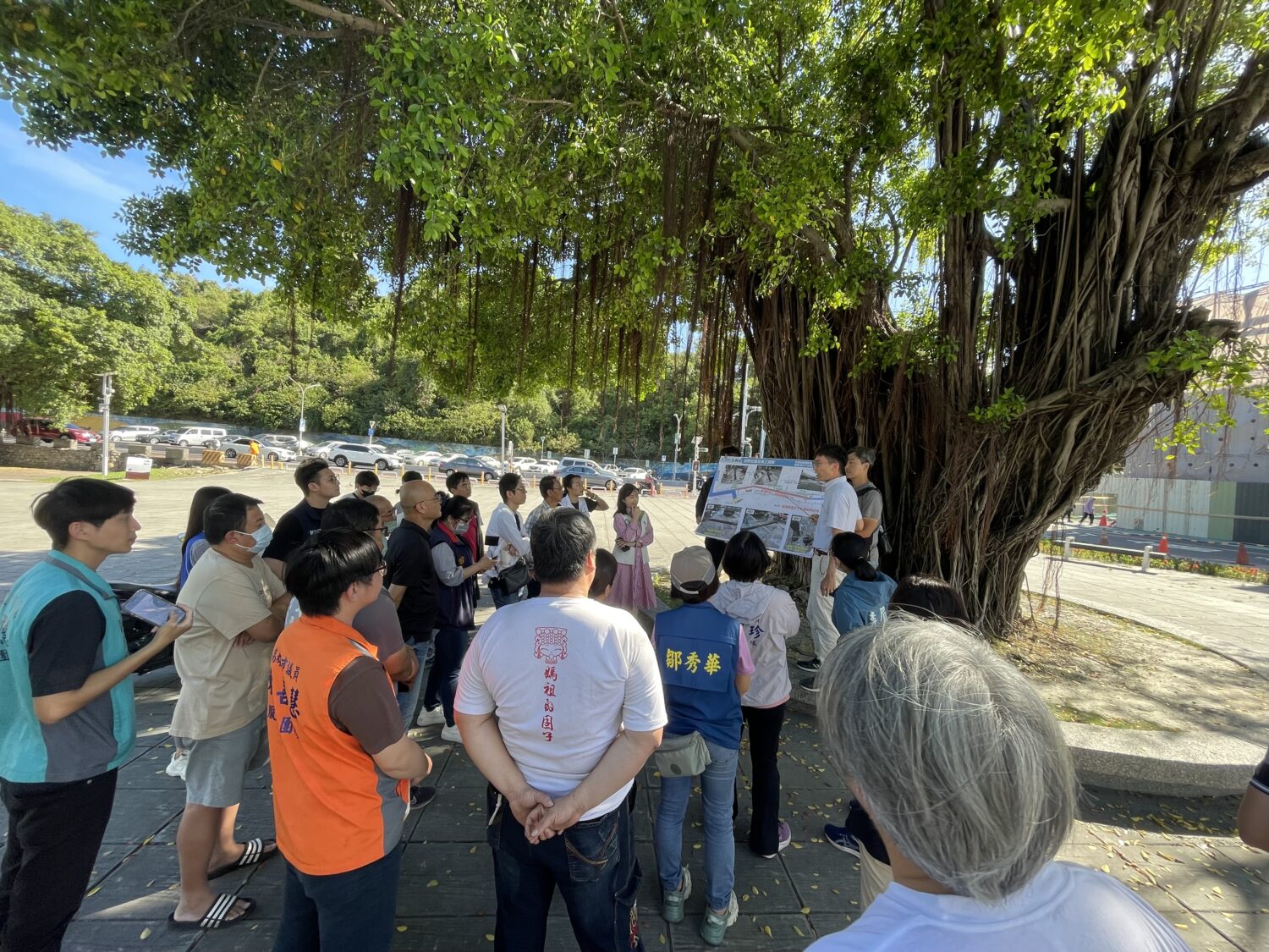 左營區蓮潭路龍虎塔前雨水下水道將進場施工-水利局:維持人行道及機車通行