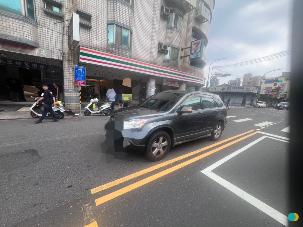 三峽中山路車禍!71歲阿伯開車疑闖紅燈 直撞16歲少女釀腦出血