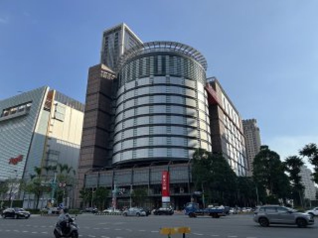 新光三越台中店長遭傳喚80萬交保　氣爆案關鍵調查進入尾聲
