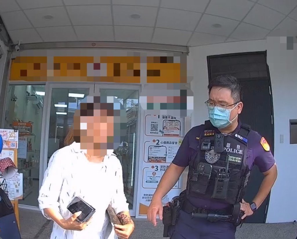 裝嫩失敗！45歲女通緝犯假扮25歲女兒 警比對照片秒拆穿
