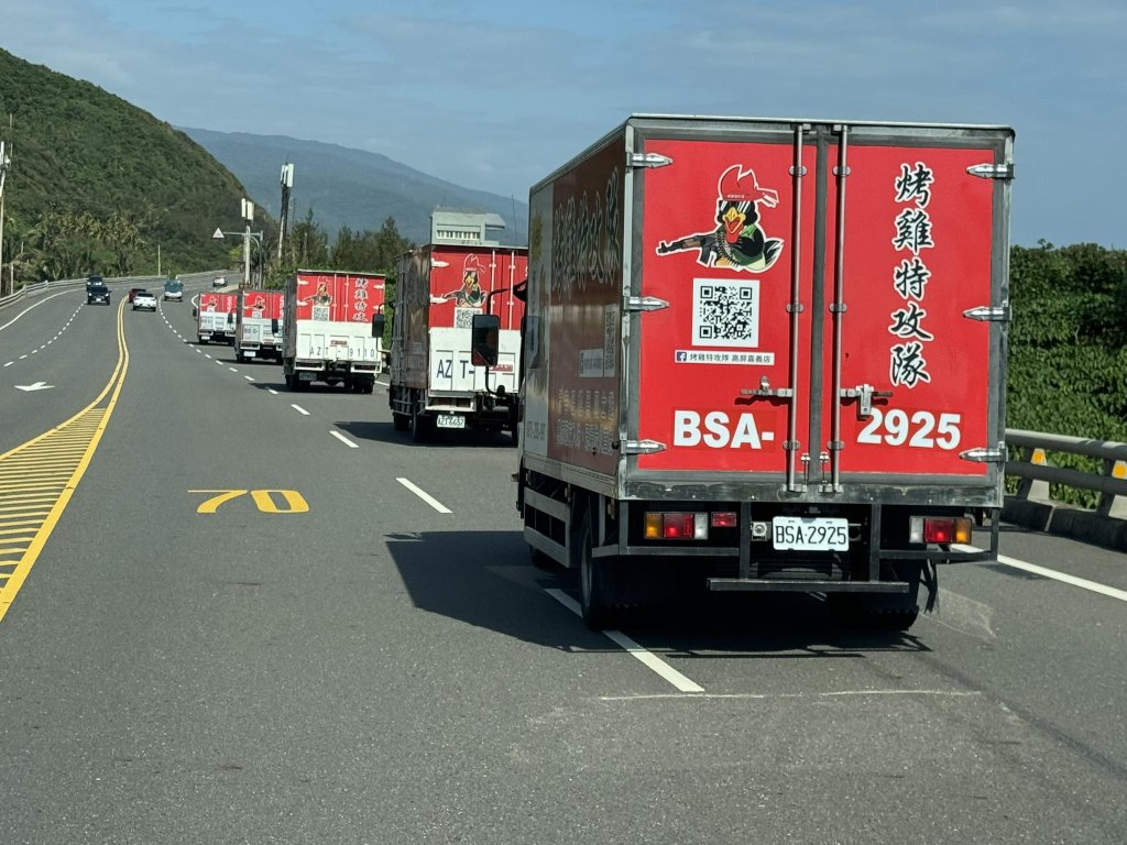 烤雞超人進駐花蓮！1500隻桶仔雞「現烤發送」　受災戶優先暖心加菜