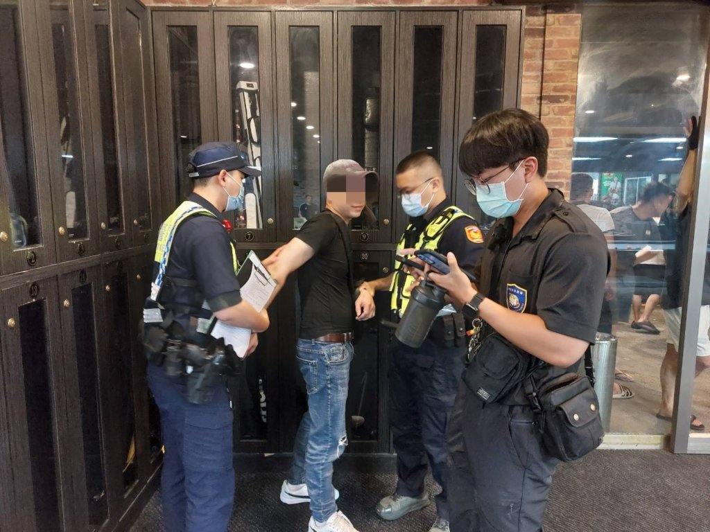 連假治安不打烊！中壢警連9天加強臨檢　查獲失聯、非法移工15人