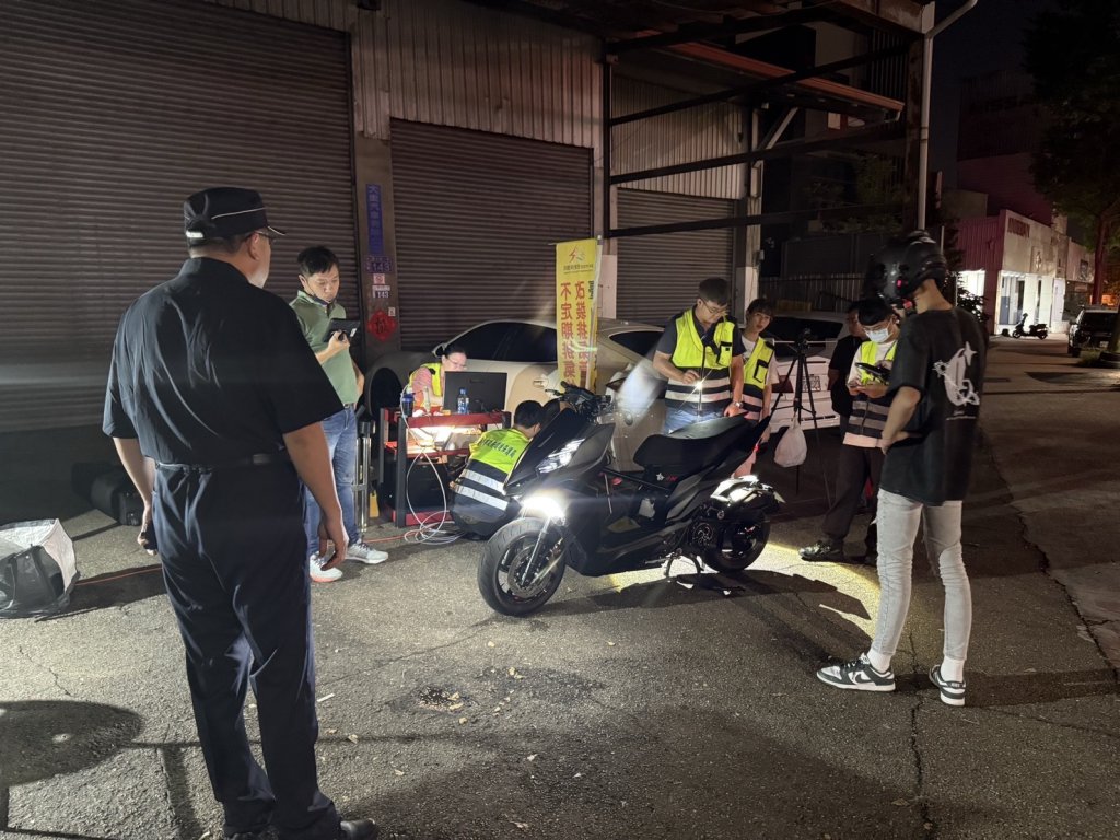 掃蕩炸街車！非法改管噪音車別想跑　霧峰警今年通報破7千件噪音車