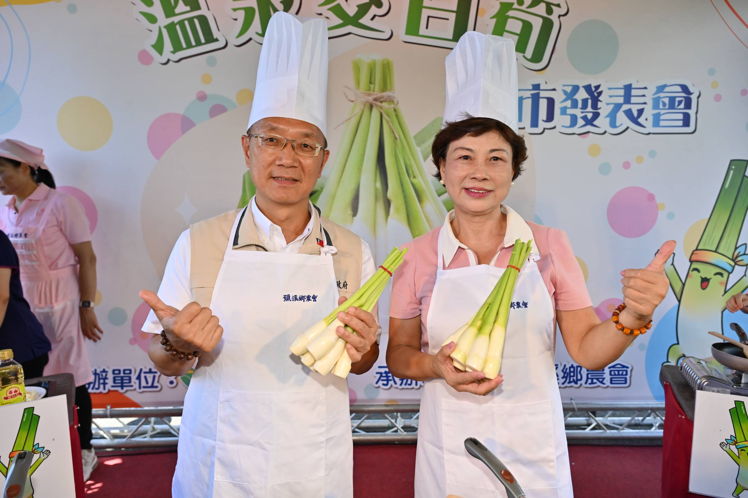 礁溪溫泉筊白筍美味上市   「美人腿」質地細嫩口感鮮甜