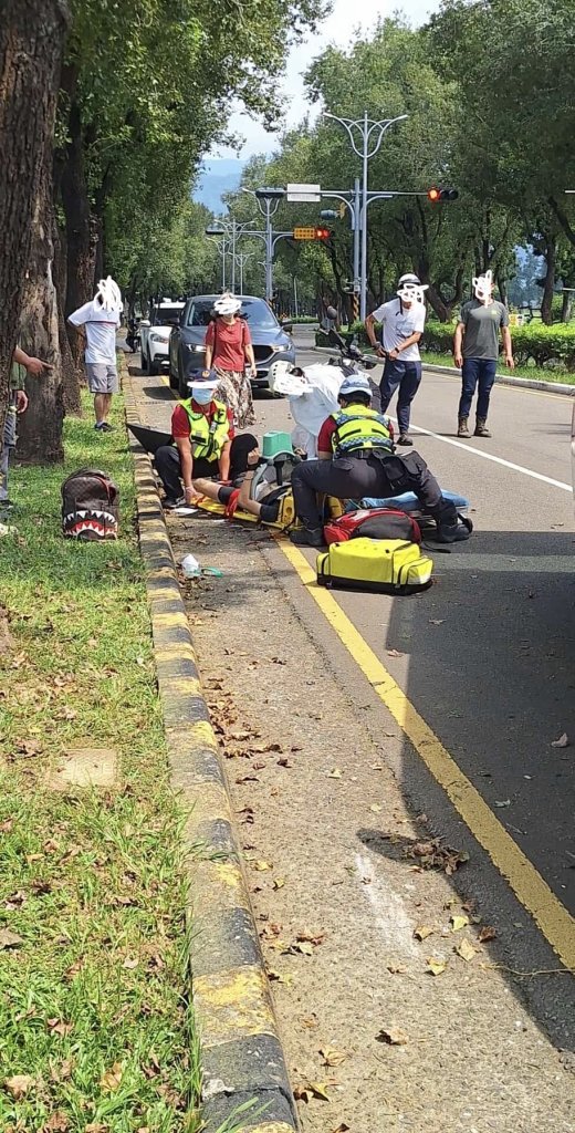 9天前才發生死亡車禍！ 屏東科大校內又出車禍　機車騎士送醫無呼吸心跳