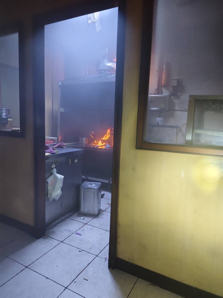 澎湖羊肉店火警！　4人逃生