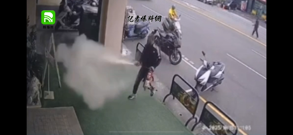 台中店家遭滅火器狂噴毀損　警方鎖定涉案車輛積極追緝