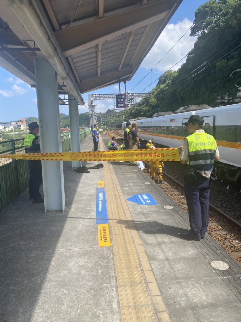 台鐵死亡事故！ 　男子墜落月台軌道遭太魯閣號撞死