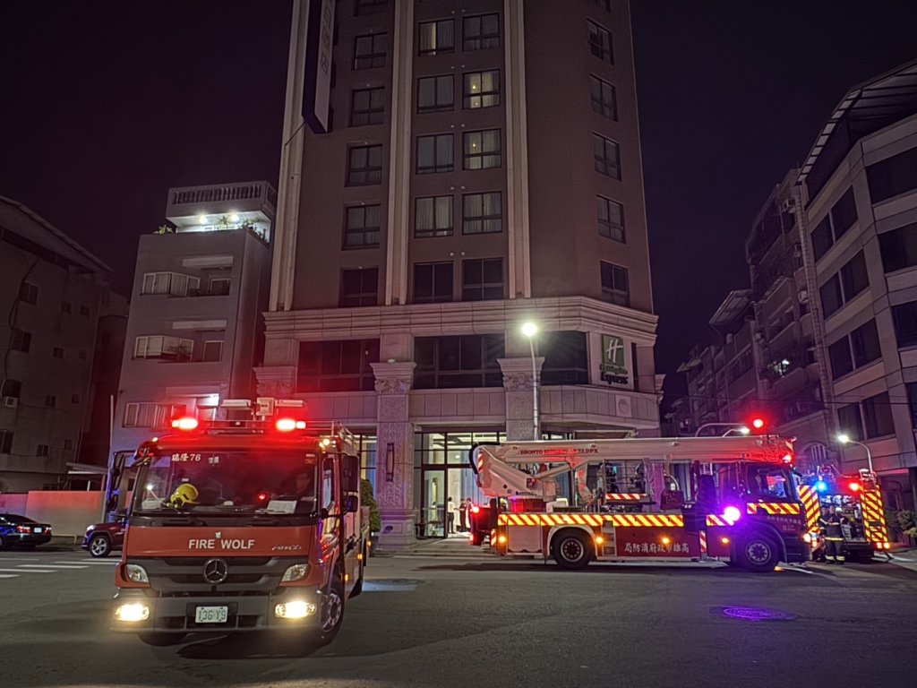 快訊／高雄IHG智選假日酒店傳火警！全棟118人緊急疏散
