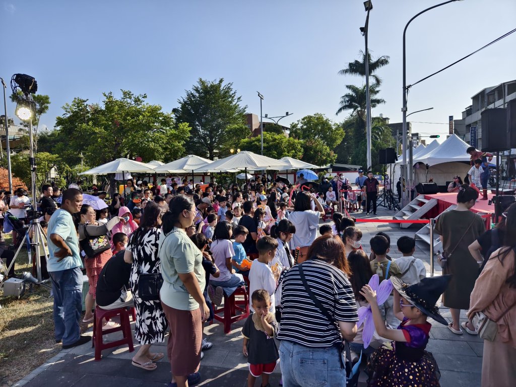 彰化市「半半與饅頭的魔法列車派對」親子迎萬聖節