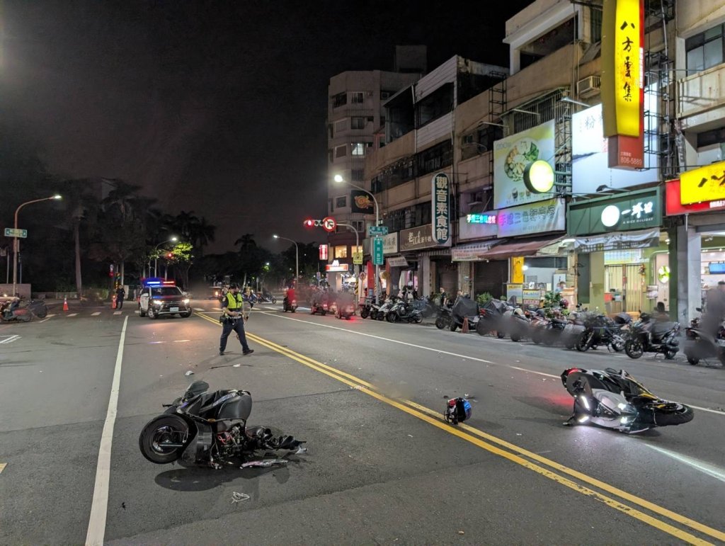 又是未禮讓!高雄夫妻騎車起步「擊落1男」3傷全送醫