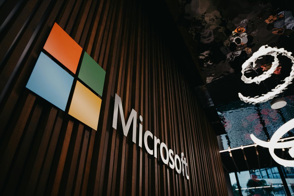 快訊／微軟全球大當機！Azure、Microsoft 365 全線出包　連 Minecraft 也遭殃