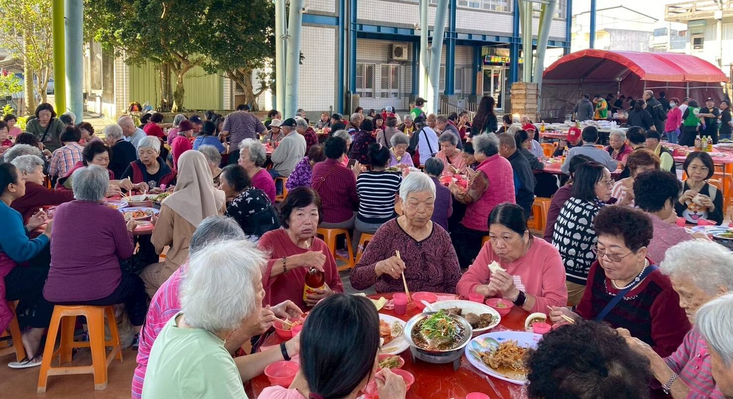 幸福料理溫暖弱勢族群  愛心餐飲協會義煮列車進駐三星鄉