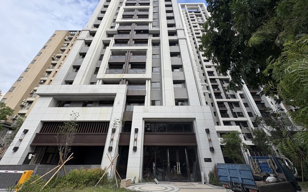 台中大樓工地意外！ 　冷氣裝修工人18樓墜樓2樓露台當場死亡