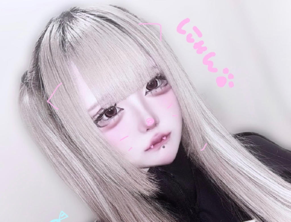 日本女自拍「地雷系妝容」PO網分享　無修正用餐照遭曝光！網友看前後對比驚呆