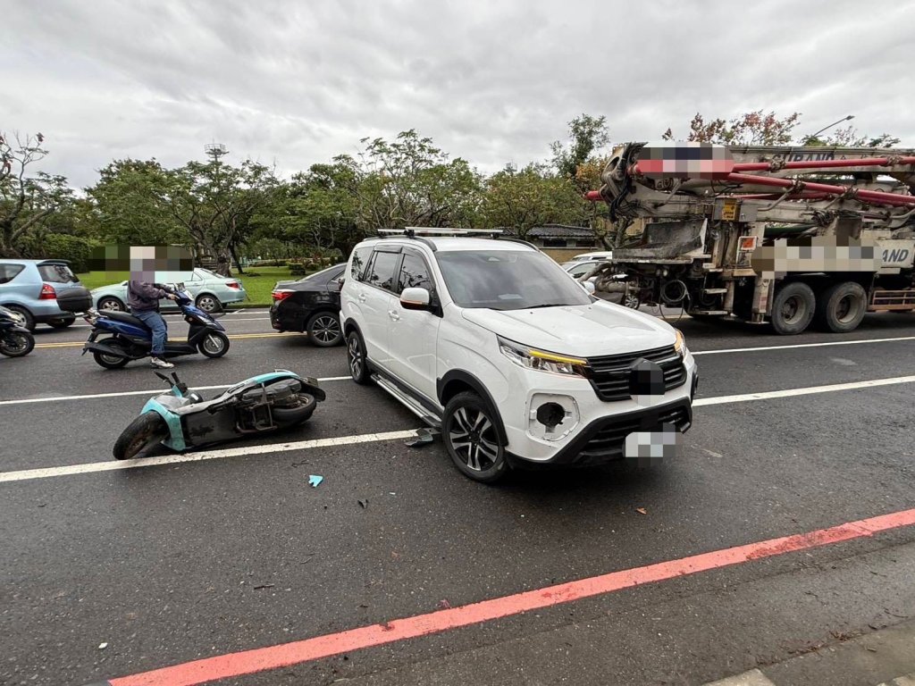 迴轉沒在看! 宜蘭清晨驚險車禍 汽車突轉向狠撞直行騎士