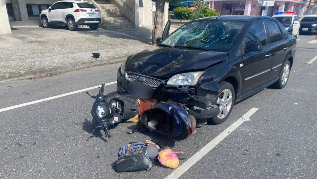 台東池上鄉84歲翁車禍身亡! 騎機車疑未兩段式左轉與自小客車相撞傷重不治