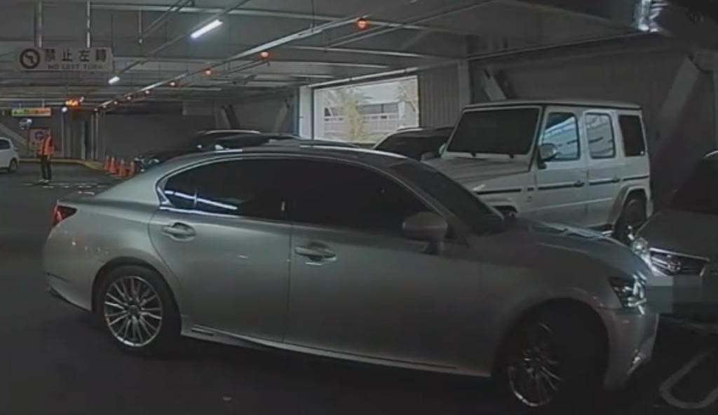 誇張！ 　台中好市多北屯店停車場內男子毒駕撞3車