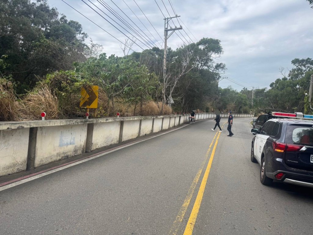 台中烏日男子陳屍草叢！　全身是血現場有刀