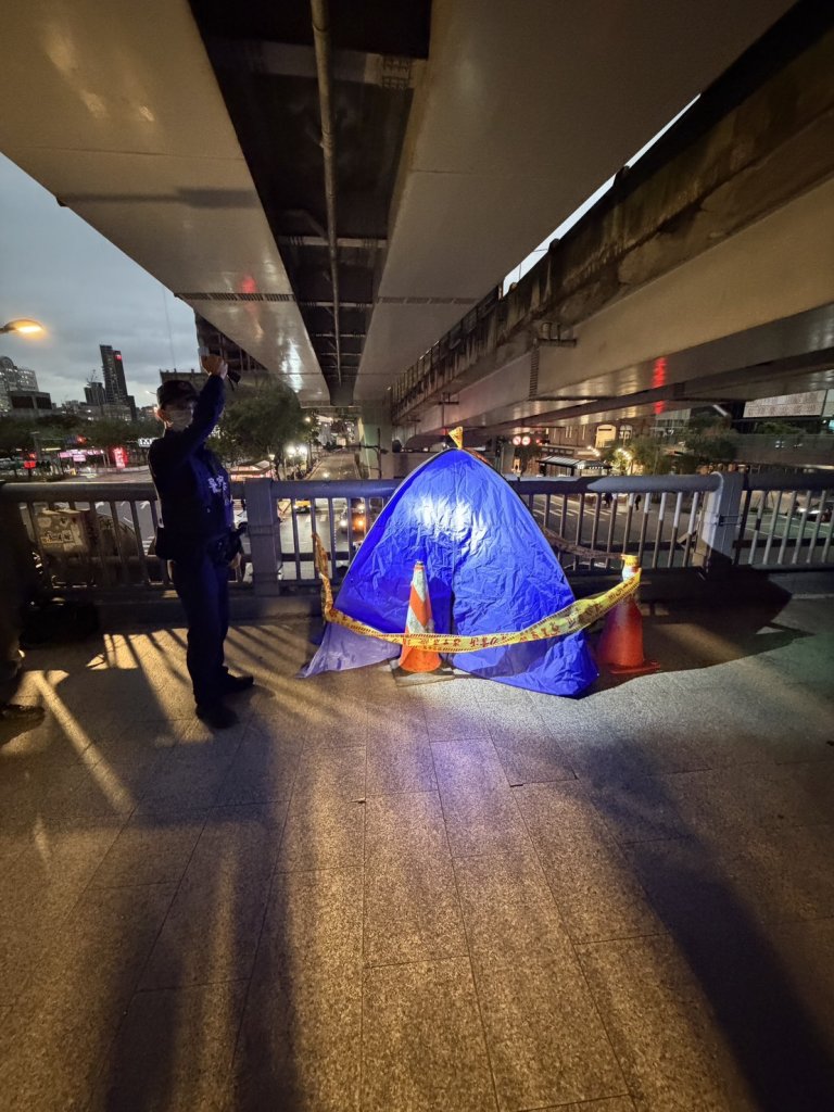 市民大道天橋驚見路倒身亡　晨間躺臥至下午才被發現
