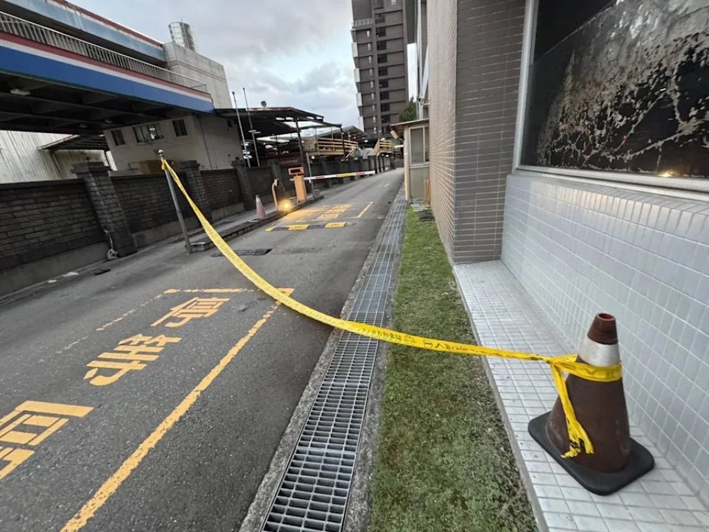 中和橋和路驚傳墜樓！男倒臥加油站旁車道送醫搶救不治