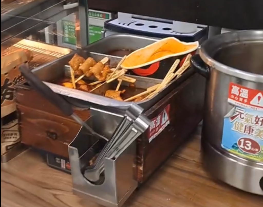 影/奧客大鬧谷關超商!嫌關東煮太辣要退遭拒 整碗全倒回鍋子裡閃人