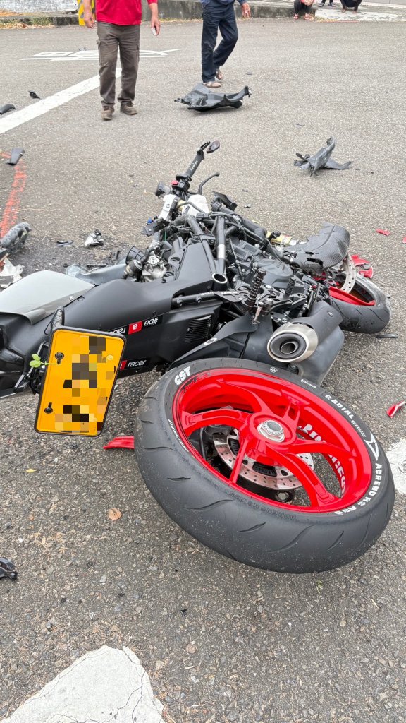 重機墜橋事故死者身分確認　勤益科大20歲男大生將報請相驗