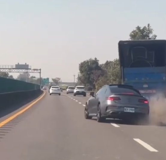 撞擊畫面曝光!台82線自小客車小貨車相撞