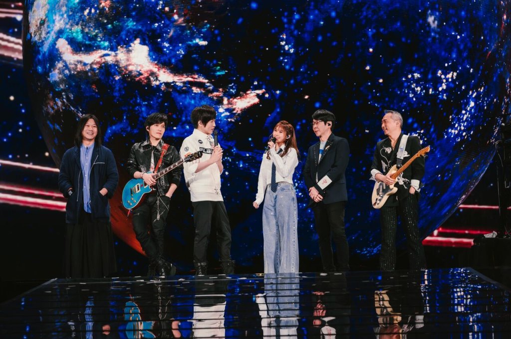 五月天冠佑許願女兒「靠近一點」 小玫瑰驚喜同台合唱