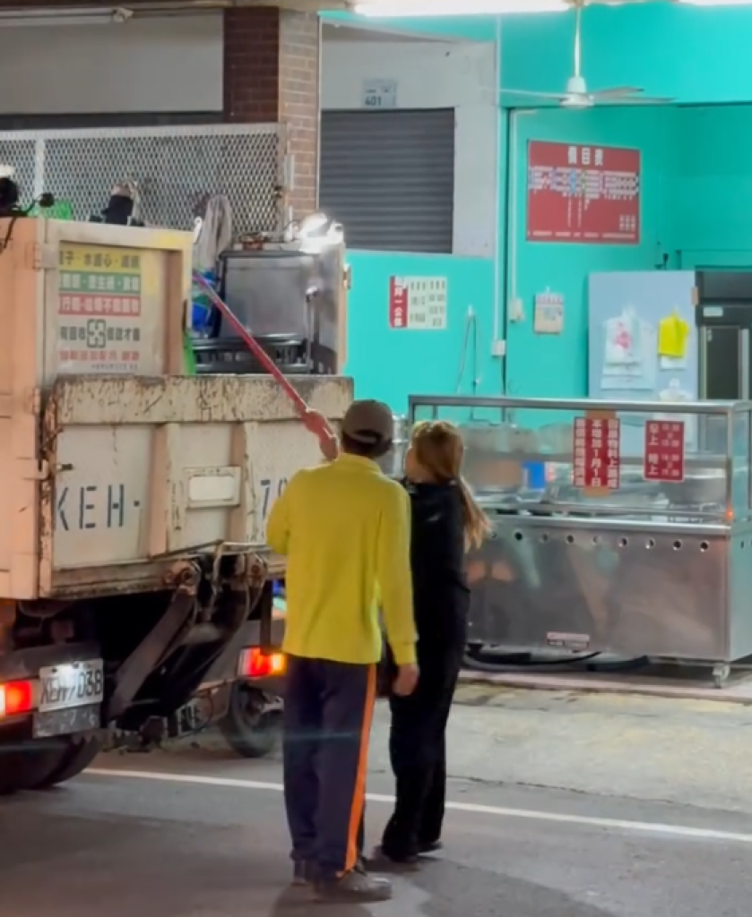 收運垃圾爆衝突！　屏東內埔民眾拿掃把拍打清潔隊員挨告