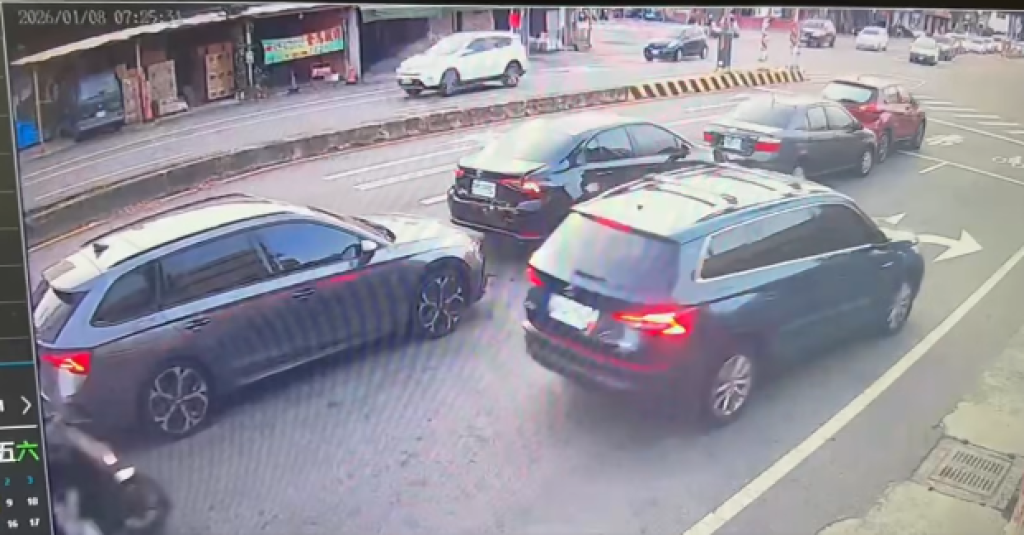 上班尖峰變停車場!彰化金馬路酒駕追撞 4車連環撞釀交通大亂