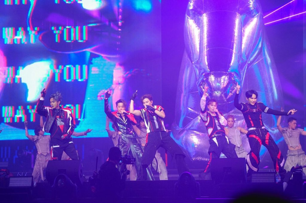 Energy小巨蛋開唱撞期金唱片!大跳「吳麗萍神曲」