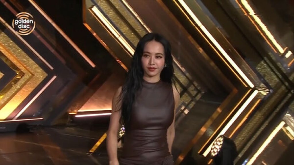 蔡依林三聲道頒獎氣場全開!CORTIS被喊到名字愣住