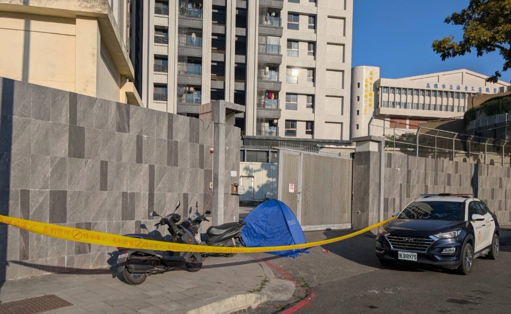 快訊／悲劇！台電員工遭「變電所鐵捲門」夾死