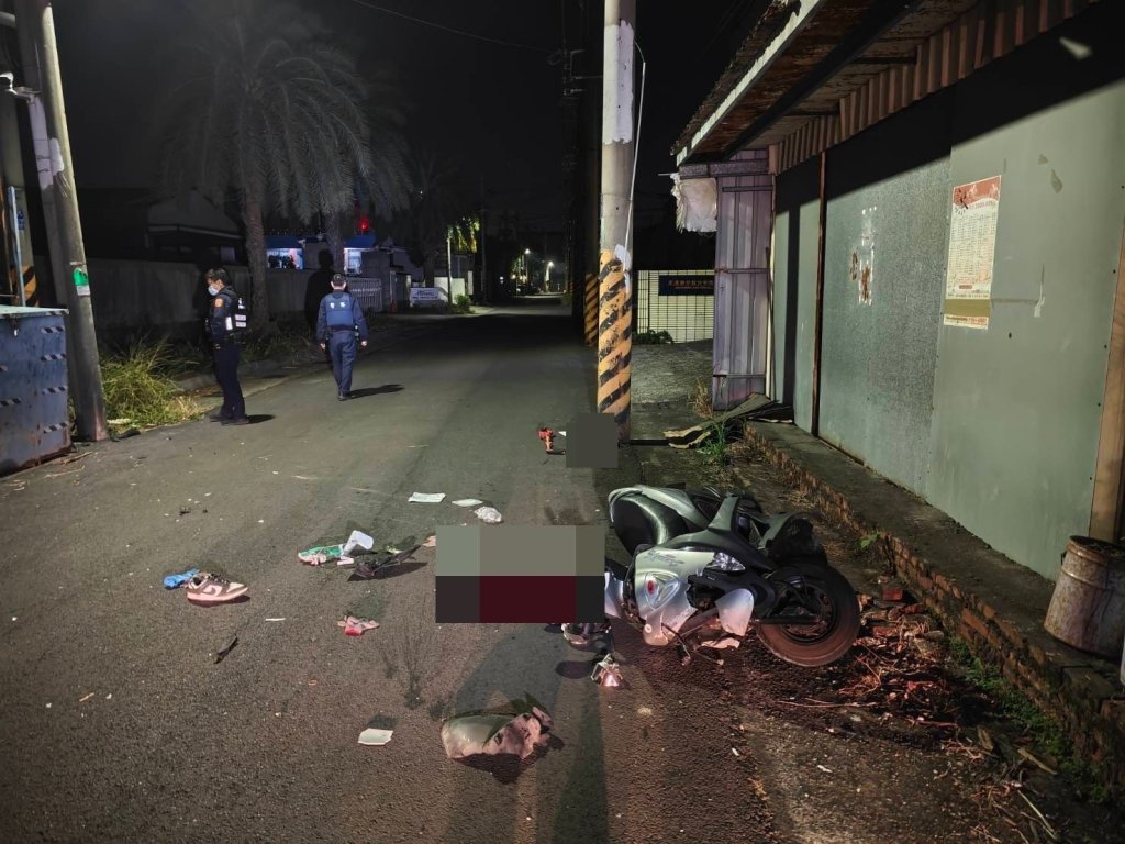 快訊/台南深夜奪命!28歲移工猛撞電桿 頭部重創「倒血泊中」亡