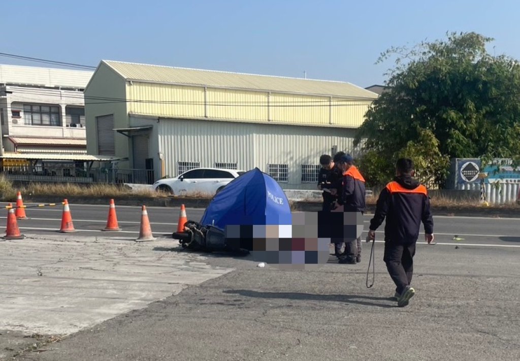 快訊／高雄嚴重車禍！2人當場死亡