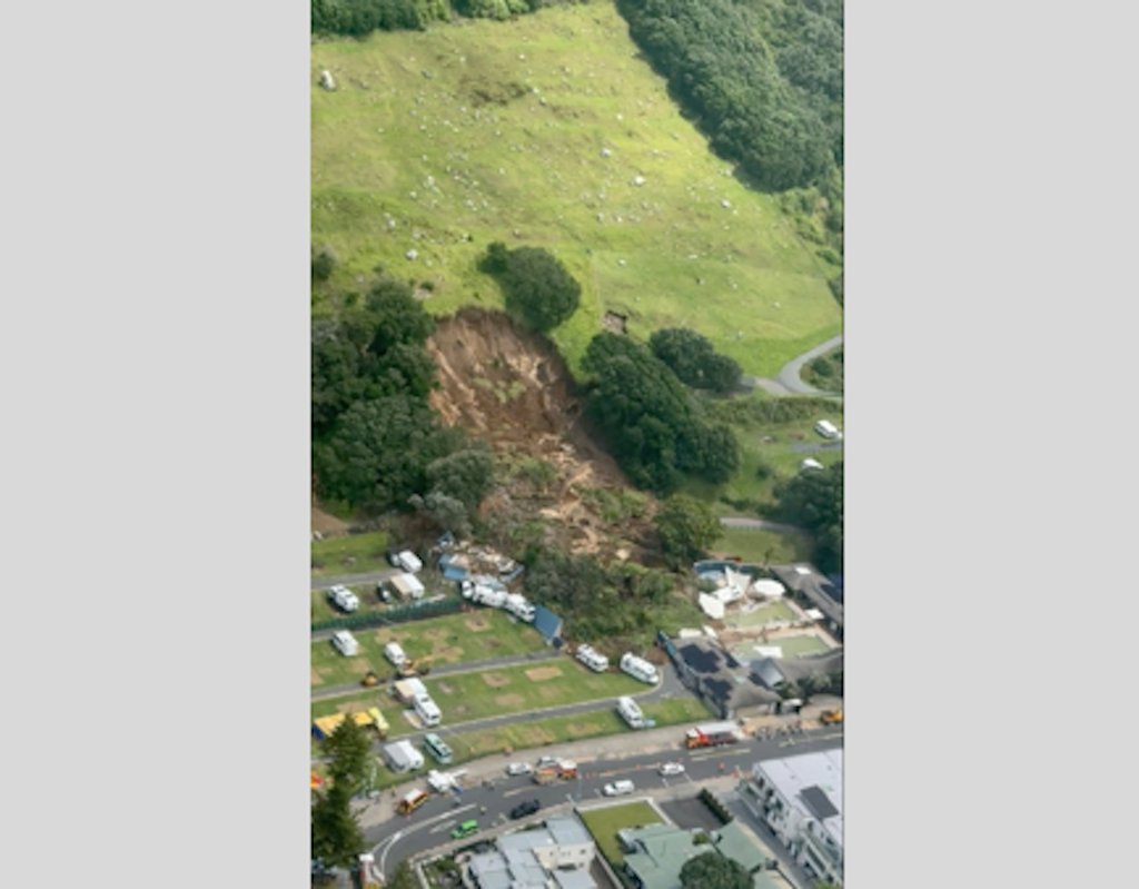 紐西蘭露營地土石流活埋多人含兒童-消防員聽到呼救聲後就沒了