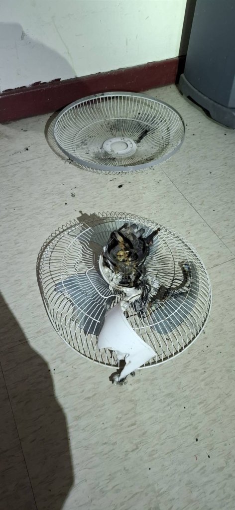 驚!彰化老人養護中心風扇電線走火 緊急疏散18人無人受傷